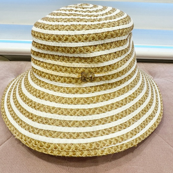 Eric Javits Beige and White Striped Hat - Picture 5 of 6